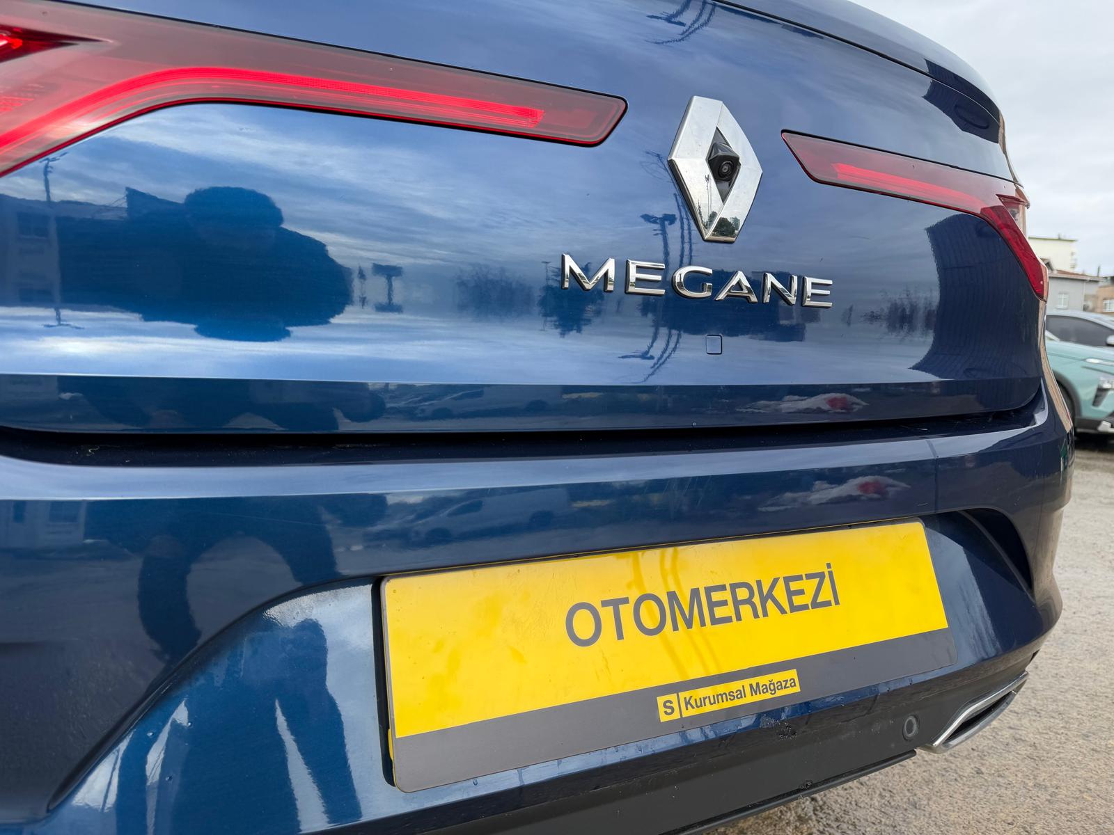 RENAULT MEGANE 23